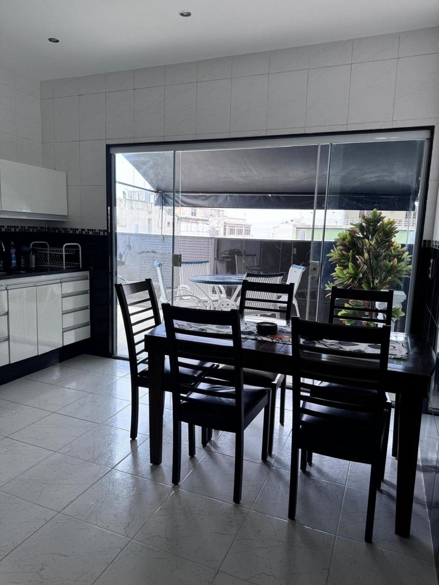 Apartamento Copa, Cobertura, Dois Quartos, Terraco E Varanda, Posto 3 *